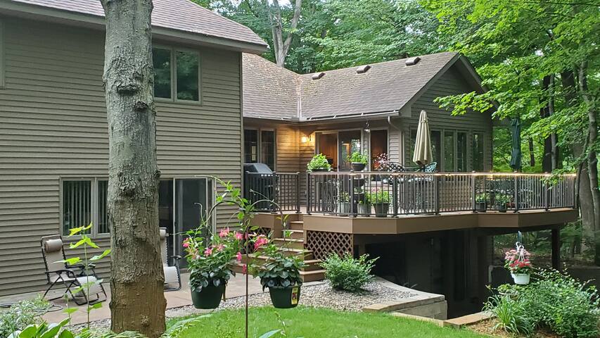 Near Blaine Event Venues! 5 BR, 4,000sf gallery image 2