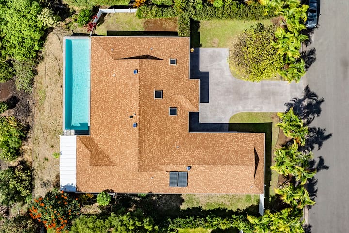 Kona Home w/ Pool & Ocean View! 5 mins to beach gallery image 4