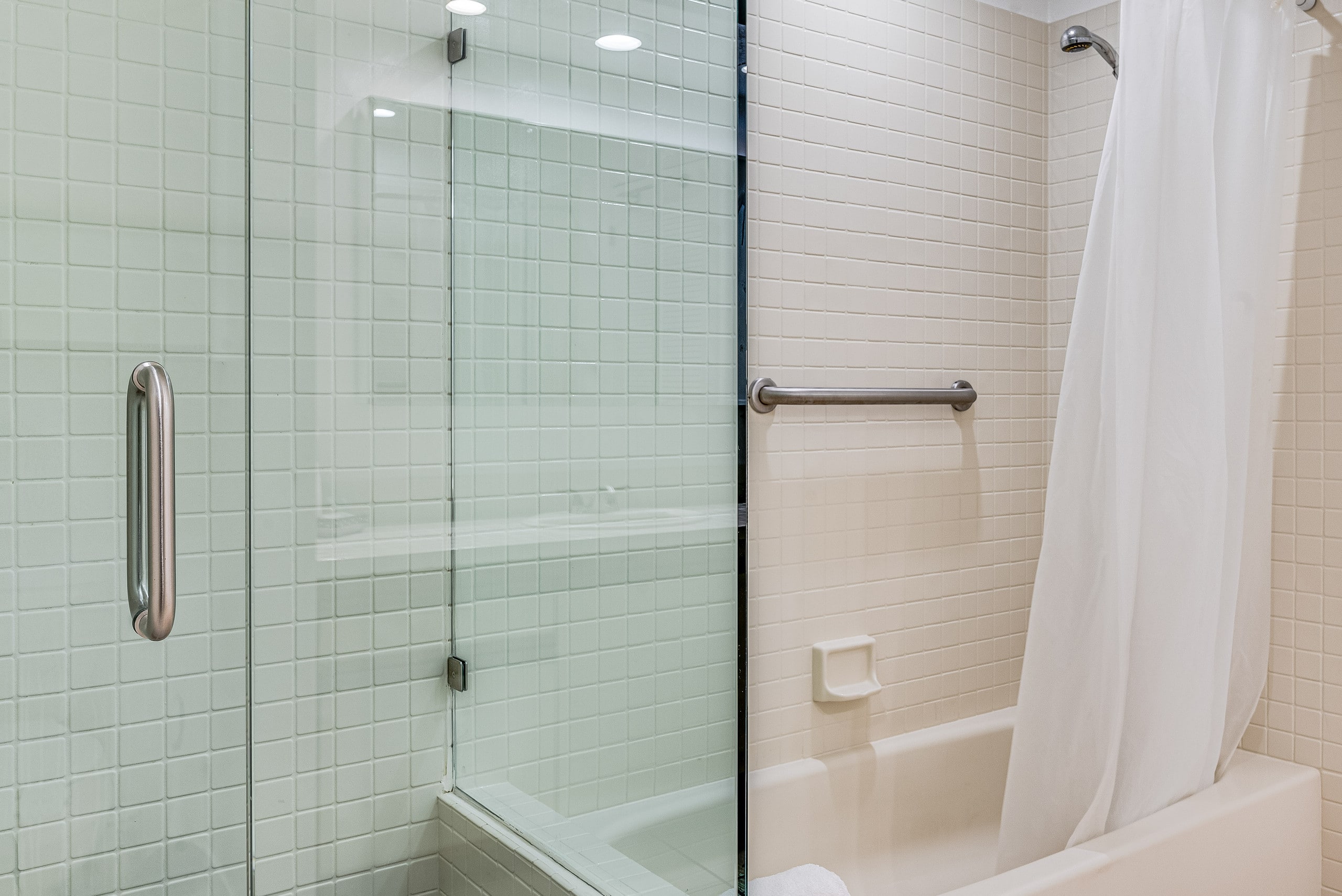 Condo in Wailea · ★4.81 · 1 bedroom · 2 beds · 1 private bath - Image 14