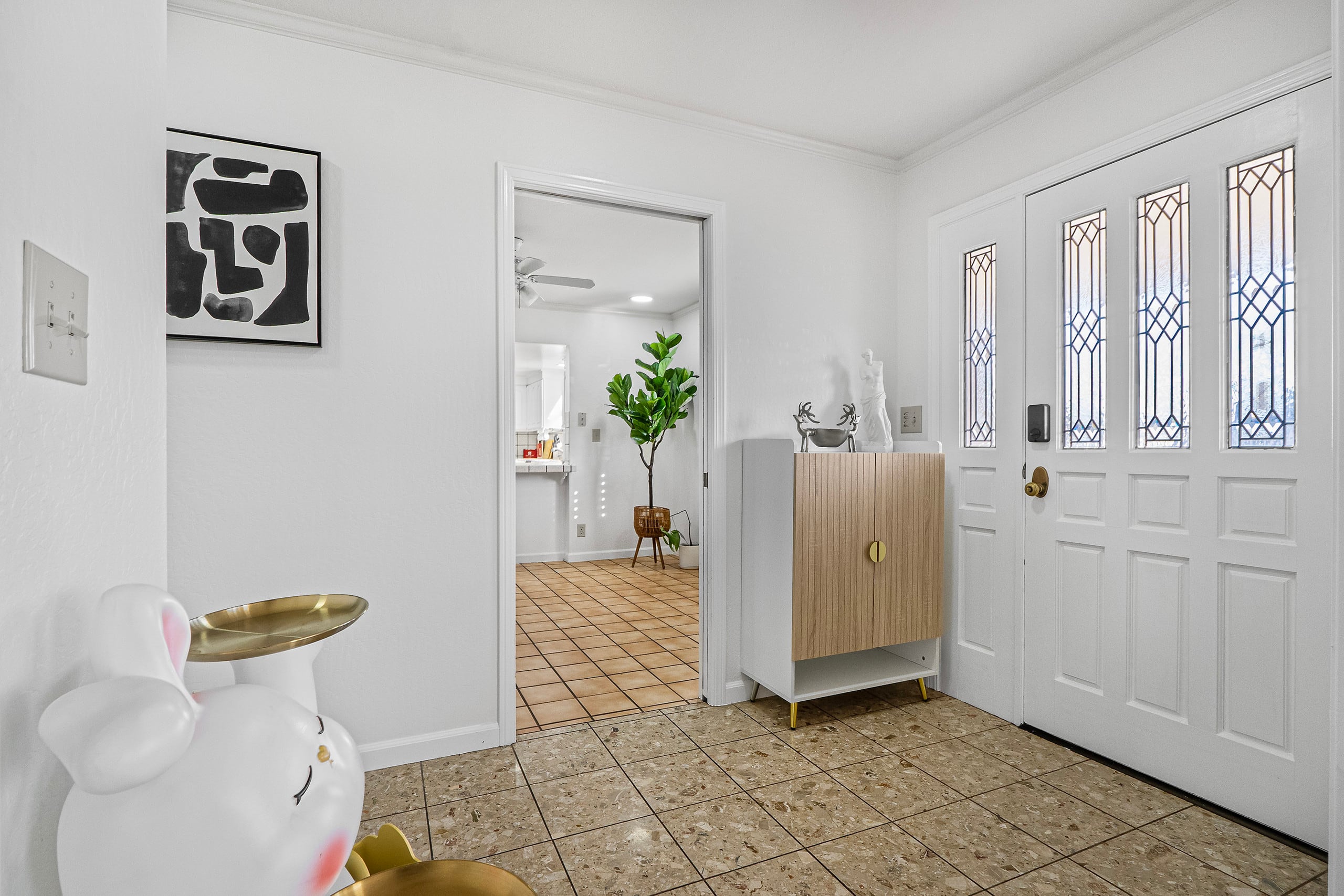 Home in South San Francisco · ★4.49 · 3 bedrooms · 4 beds · 2 private baths - Image 35