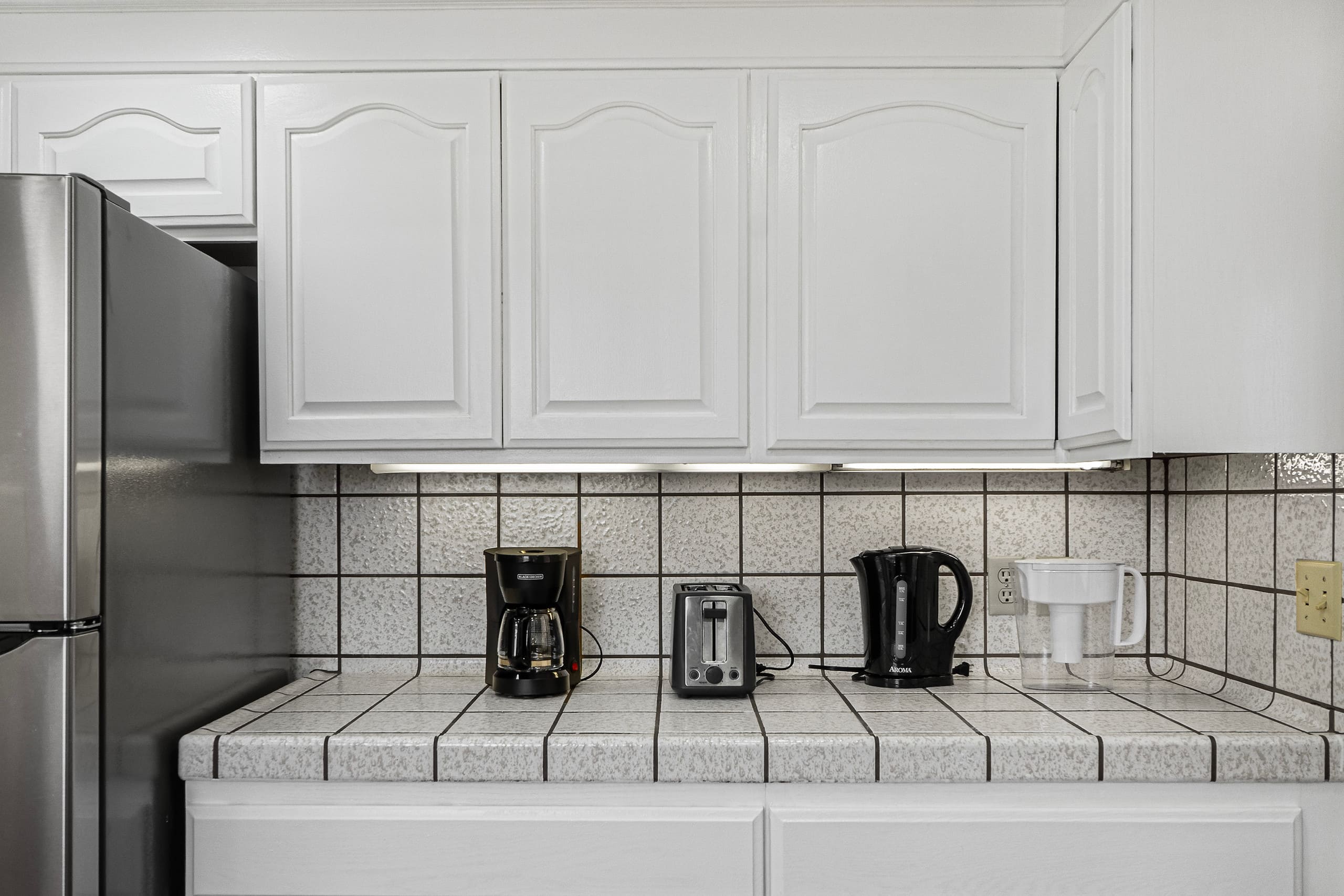 Home in South San Francisco · ★4.49 · 3 bedrooms · 4 beds · 2 private baths - Image 9