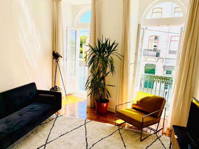 Huge 4 Bedroom Apartment. Príncipe Real gallery image 3