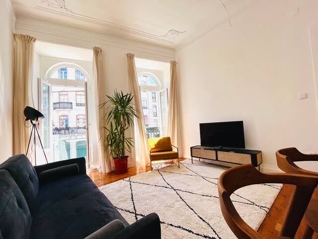 Huge 4 Bedroom Apartment. Príncipe Real gallery image 5