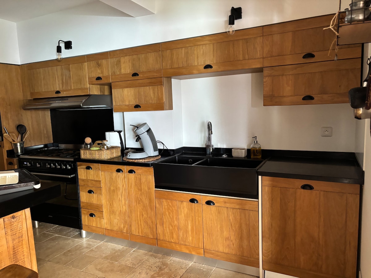 Propiedad de Airbnb exitosa: My little relaxation corner near the airport en Sainte Marie