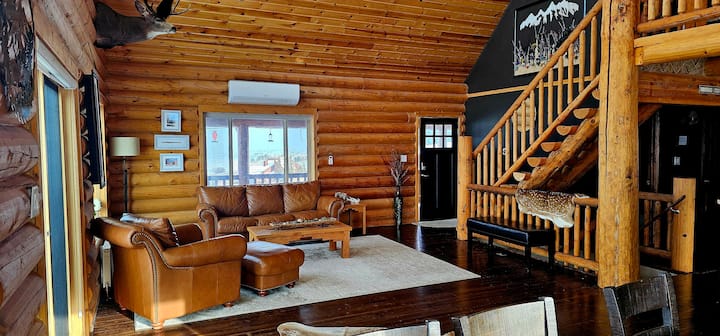 Cabin Home W/stunning Mtn Views! - Casper, WY