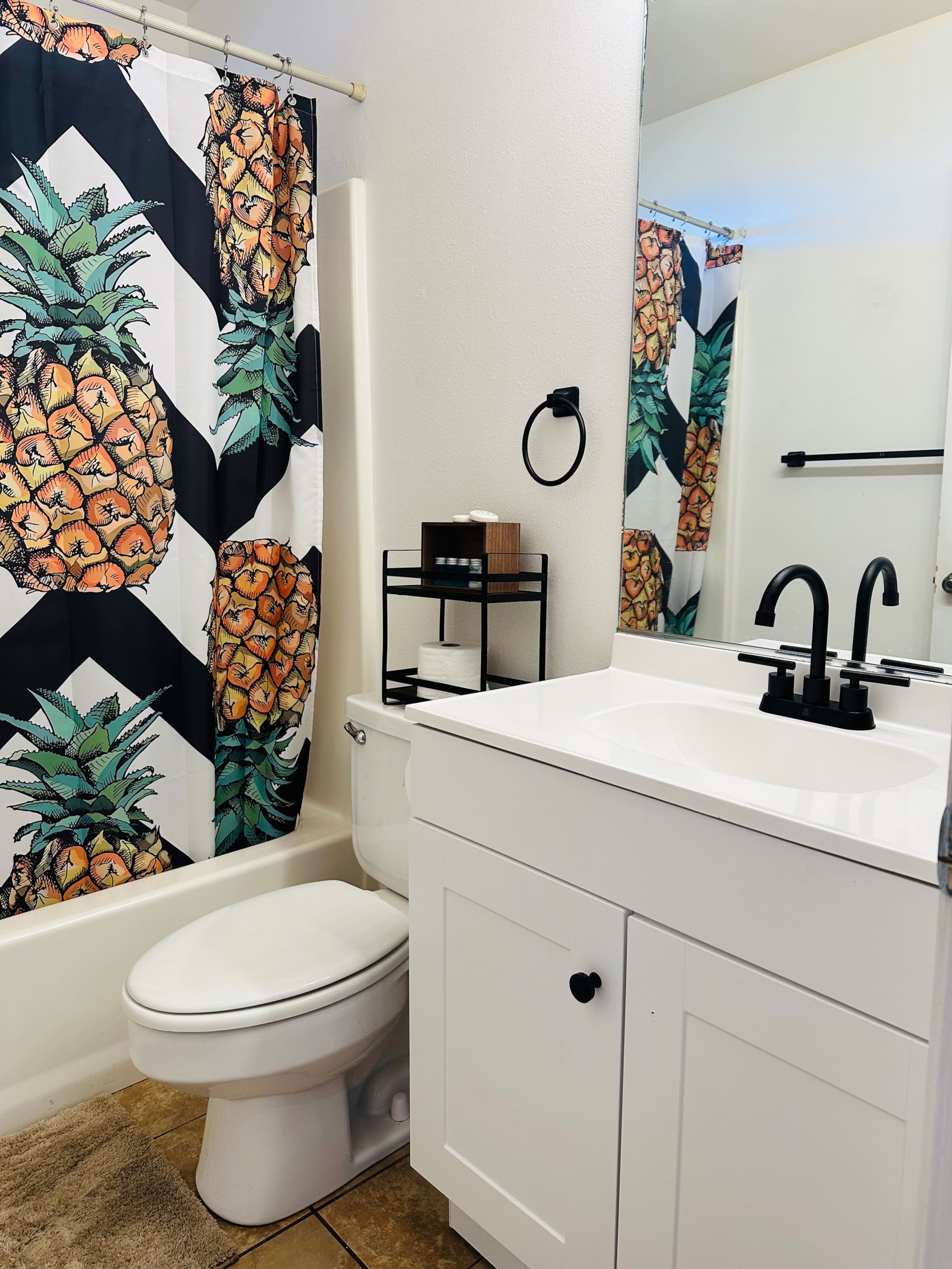 Home in Kailua-Kona · ★4.55 · 1 bedroom · 1 bed · 1 shared bath - Image 8