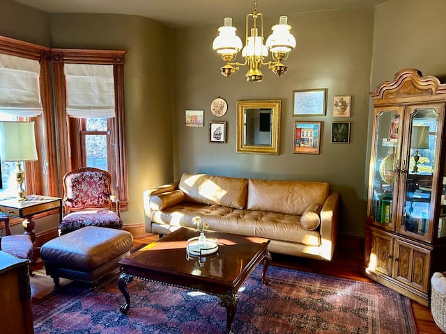 NEW Stately Capitol Hill Townhouse