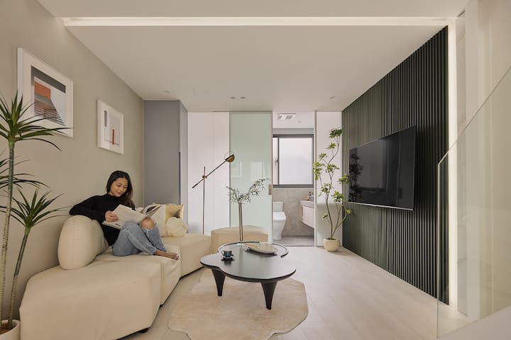 Flare/團體包棟16人/大稻埕/機場捷運台北車站/北門站/寧夏夜市/台北地下街/1-5F