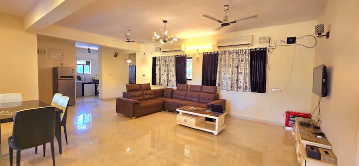 Surin Escape By Thai Stays - Shahapur