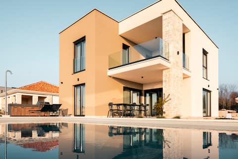 Villa SUN - Pool and sea view