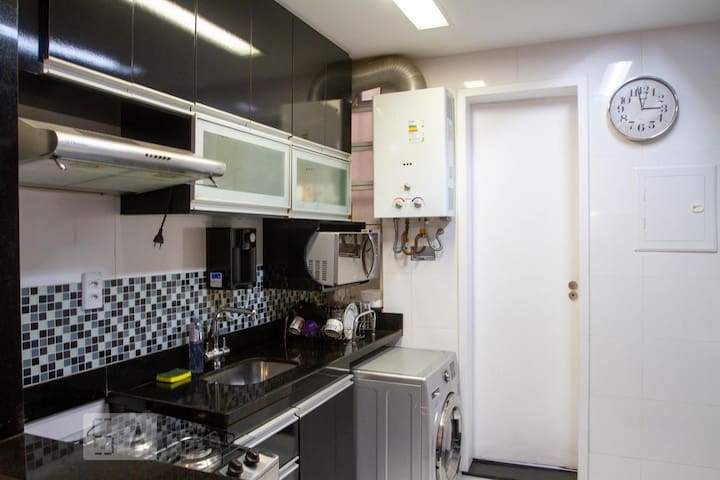 2 quartos próx. Praia de Ipanema