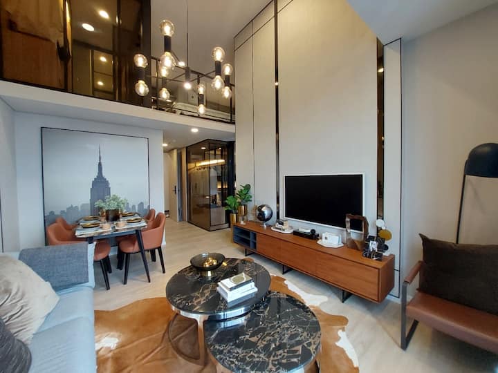 Rama9 - Two Bedroom Duplex C40/Chinese Host/Rooftop Pool/Near Train Night Market/Near Tonglor/Near…