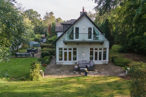 Charming Loch Lomond Retreat, Drymen