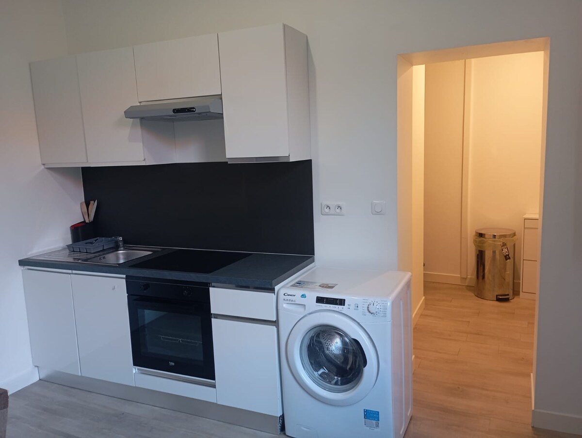 Popular Airbnb listing: Le 33 – Apartment next to courthouse – 35 m2 in Douai