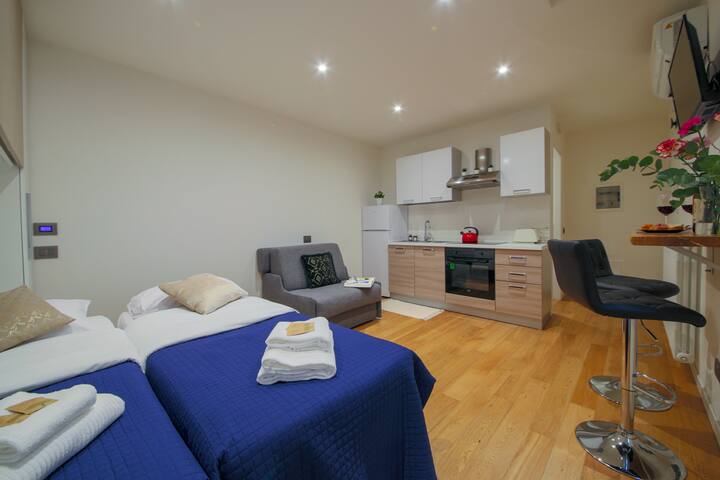 Albero Apartments gallery image 3