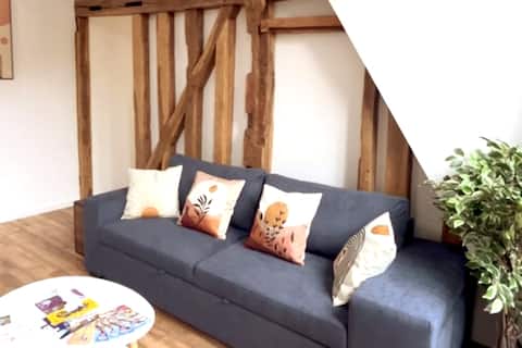 Annonce Airbnb populaire: The Templars' Lair 6 pers à Troyes