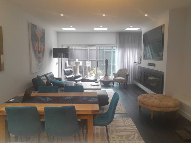 Architecturally Designed House. gallery image 2