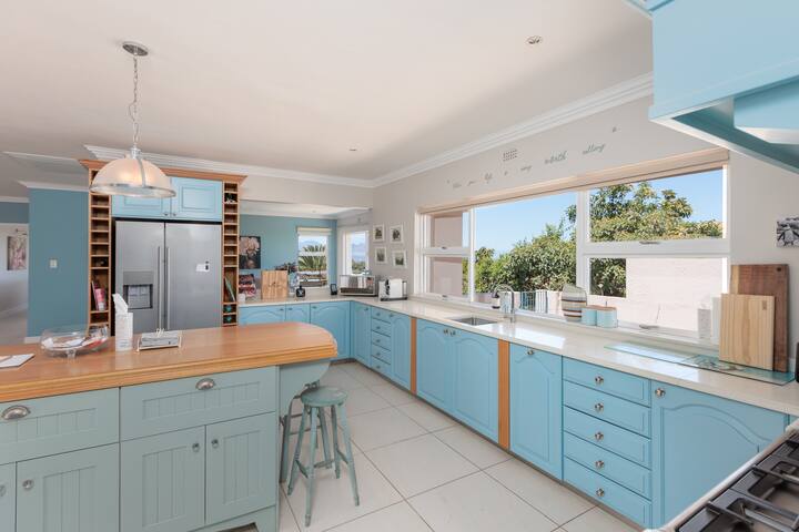 Sea views at Villa Oleander gallery image 5