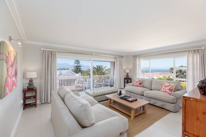 Sea views at Villa Oleander gallery image 3