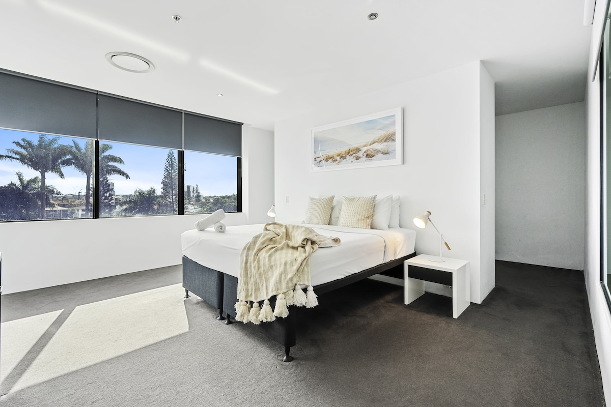 Dormitorio 1 - (En-suite)  1 x King + 3 x Trundles