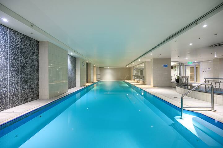 CBD sydeney 4Br with pool & gym with good view gallery image 4
