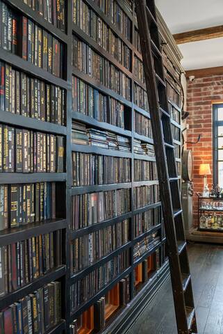 The Ultimate Book House gallery image 5