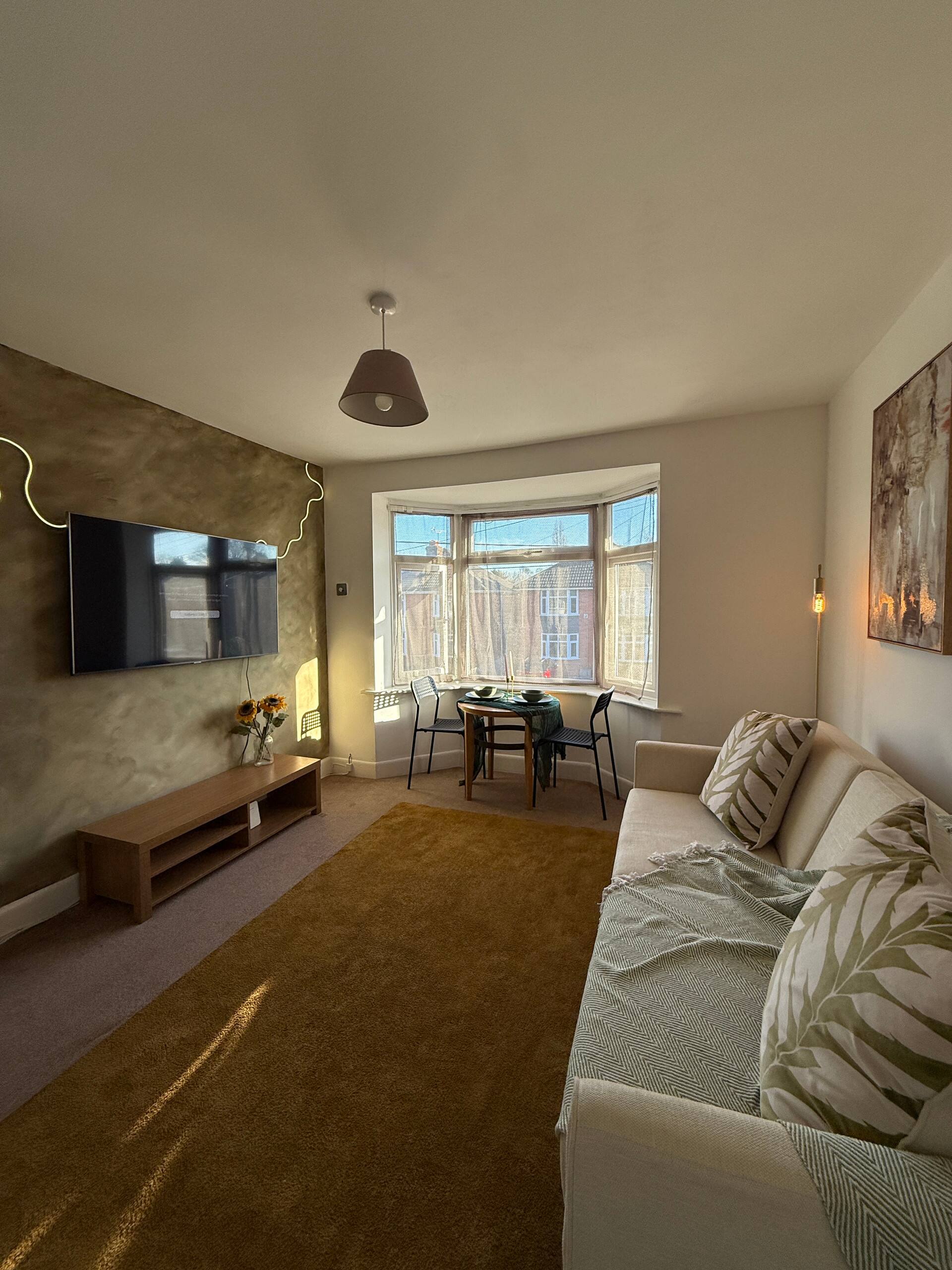 Cozy 1-Bed Flat with Free Parking – Southampton