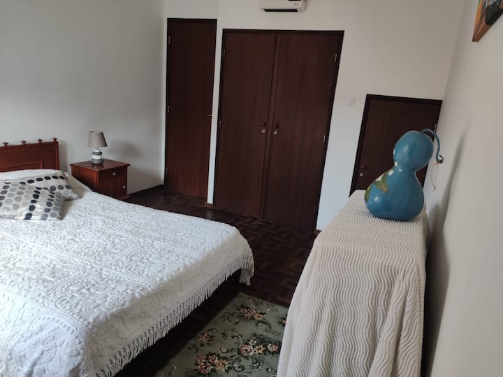 غرفة النوم 2