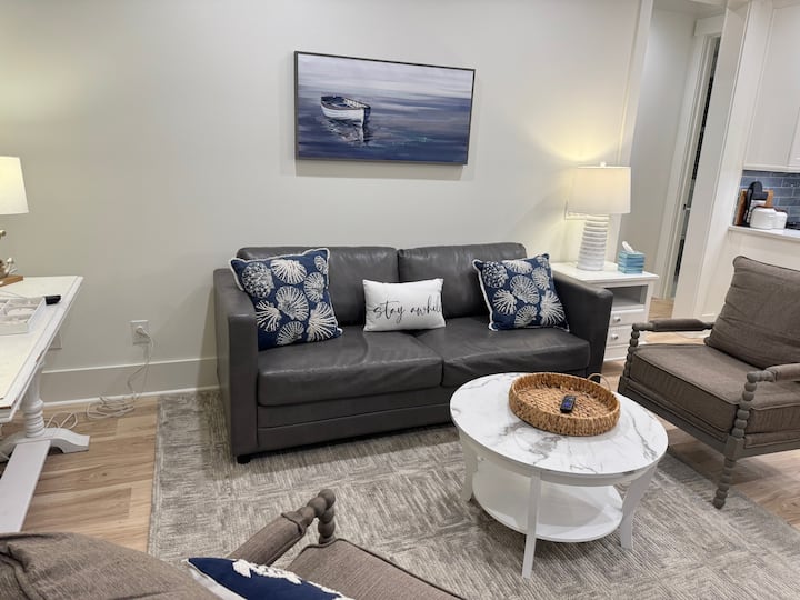 3 Blocks Dav College New Home Garage Penthouse - Lake Norman, NC