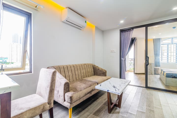502a2 Nice 01 Bedroom Near My Khe Beach/ Balcony - Da Nang