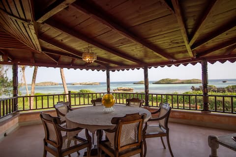 MoonGem on the beach - Watamu