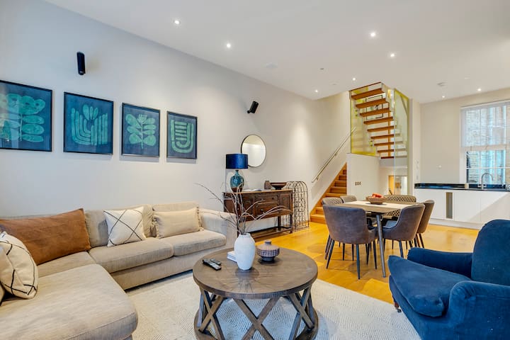 Luxury 3 Bed Penthouse Zone 1 Pimlico