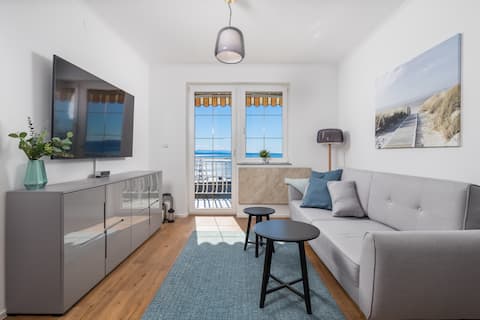 Popular Airbnb listing: Apartment Ida - terrace with sea view in Ičići
