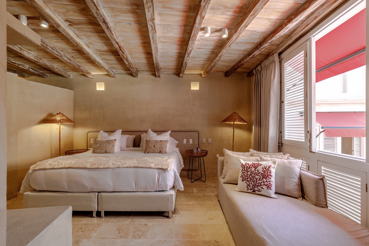 Posteľ s manželskou posteľou King je možné oddeliť na 2 samostatné lôžka.