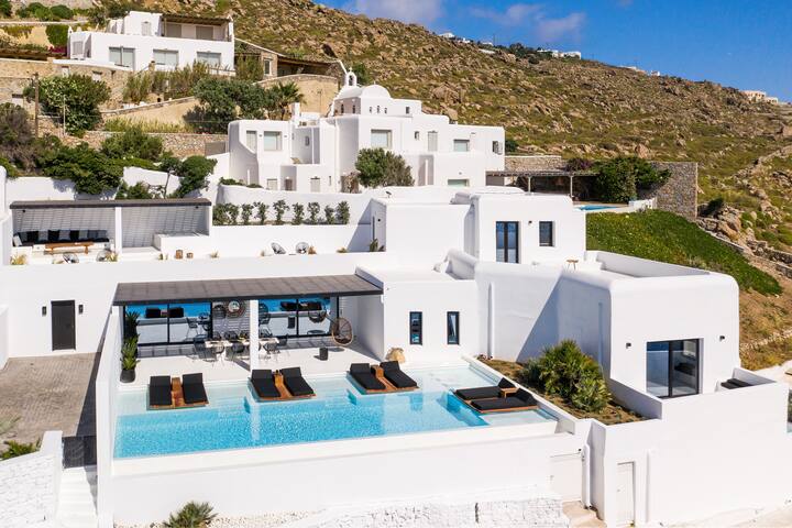 Psarou Black Villa II gallery image 3