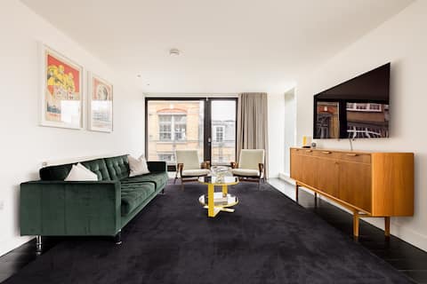 Successful Airbnb property: Modern Shoreditch Flat in Hackney