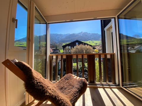Bijou near the lake and mountains