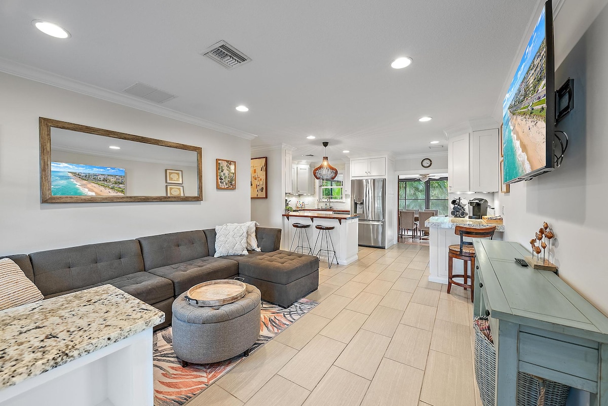 Top Airbnb: Cozy Coastal Getaway | 4BR 2BA in Jupiter