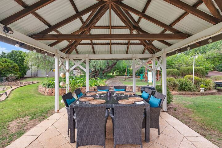 Escape to Darlington Bliss: Serene Nature Retreat! gallery image 5