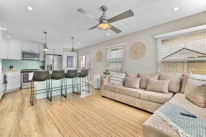 Sunny San Diego Hideaway