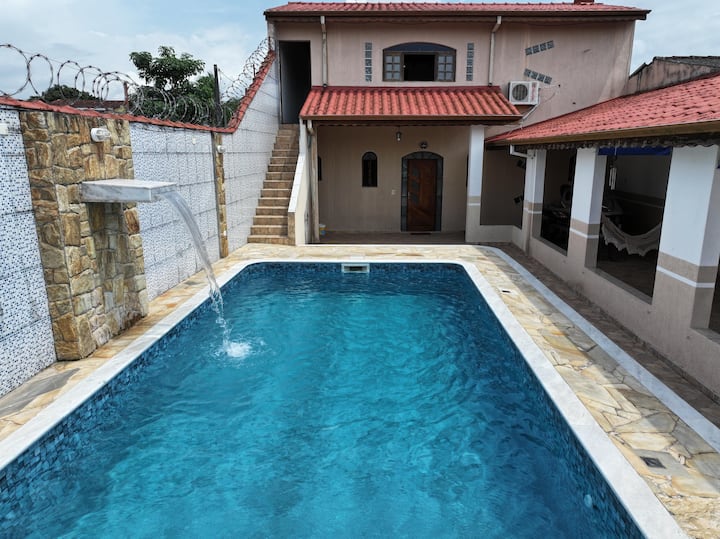 Casa No Litoral Norte Com Piscina - Até 10 Pessoas - Caraguatatuba
