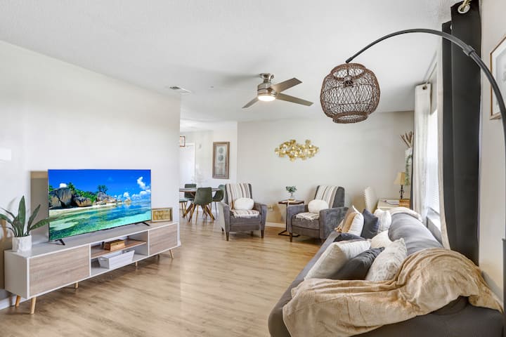 Cozy Florida Retreat - Moody Lake, FL