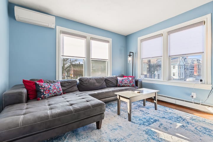 Federal Hill Pride 2 - Multi-level Townhouse - Rhode Island