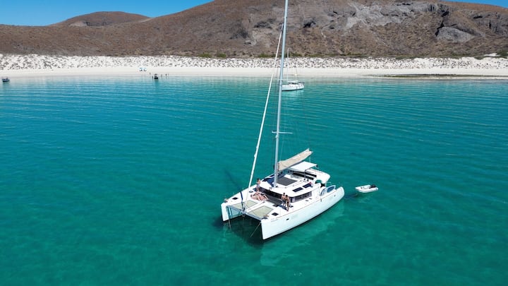Catamarán Lagoon 450 F 2019 - La Paz