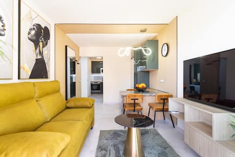 Luxurious frontline by the ocean& Las Vistas Beach