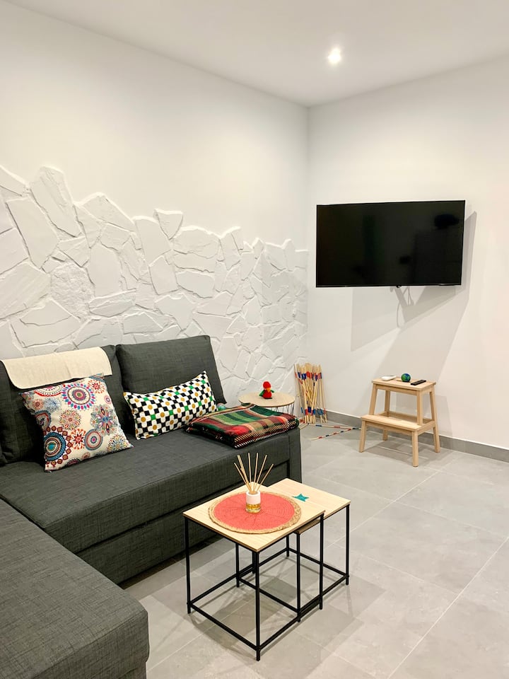 Apto. De Diseño Verde Oliva - Antequera