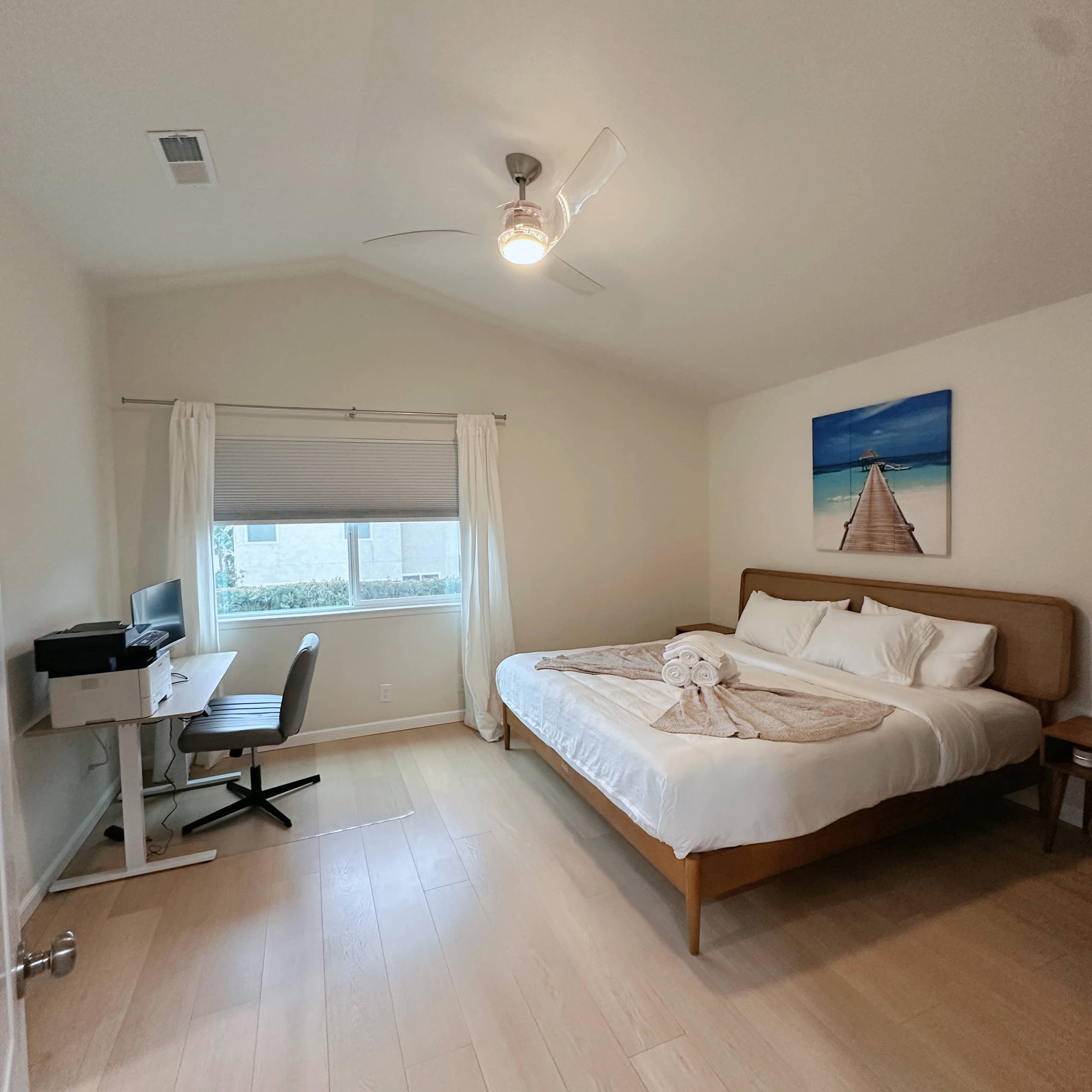 Luxury Silicon Valley Home with Digital Piano - Photo 28