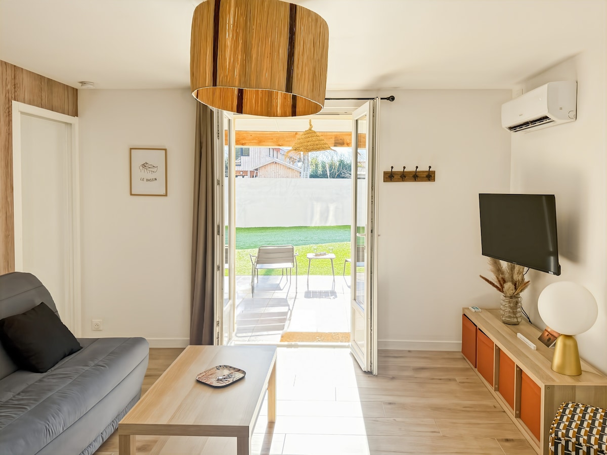 Top performing Airbnb: Gamins des Sables I Furnished 3* – Garden – Air-conditioned in La Teste De Buch