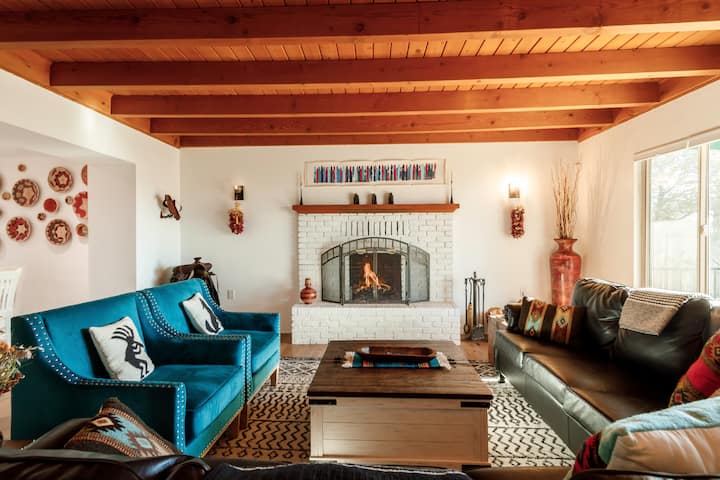 Cozy 3br Home In Great Location - Santa Fe