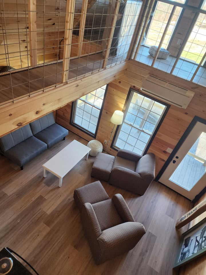 Beautiful Lakeview Cabin #1 - Guntersville, AL